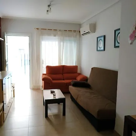 Vivienda Turistica La Marina Azahar *
