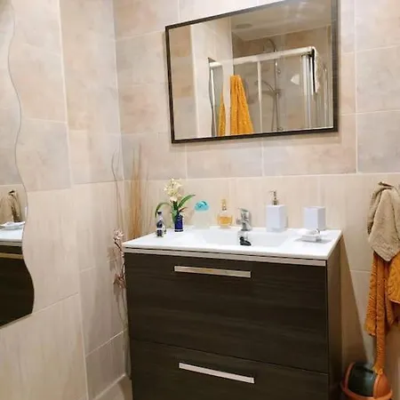 Vivienda Turistica La Marina Azahar Apartment *