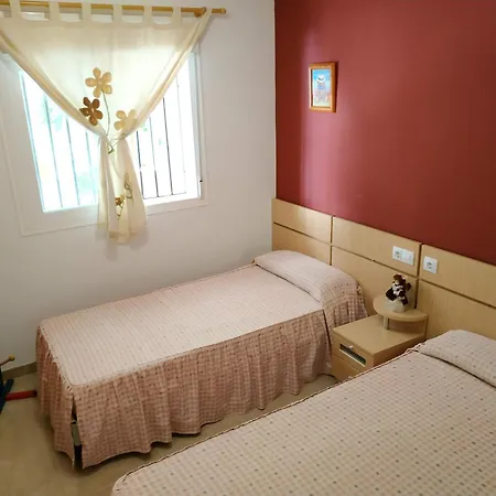 Vivienda Turistica La Marina Azahar Apartment *